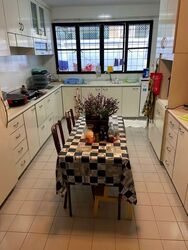 Flora Road (D17), Terrace #560816471